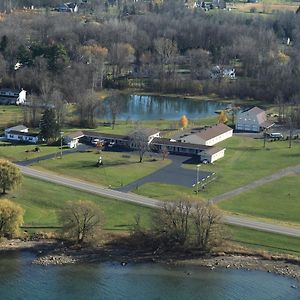 Lakeview Motel & Apartments